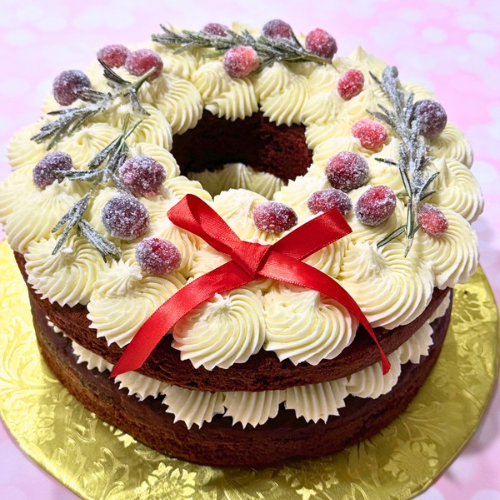 Holiday Wreath Cake