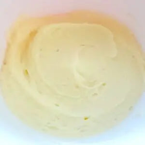 Alt image