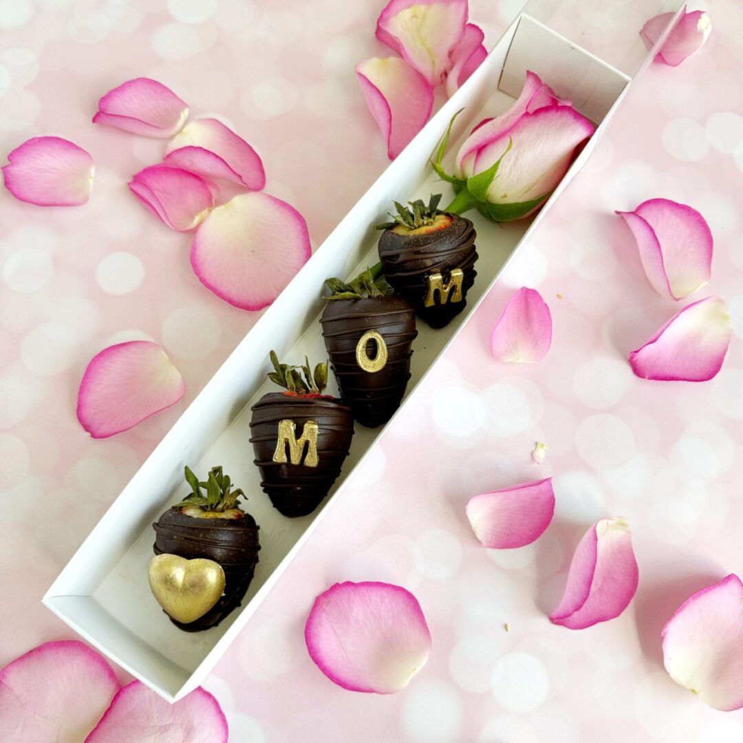 Mother's Day Chocolate Dipped Strawberries - Wildly Cakes & Sweets LLC