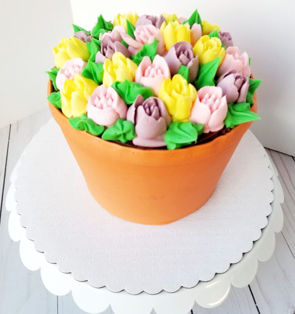 Tub with flower 3D decorated Cakes