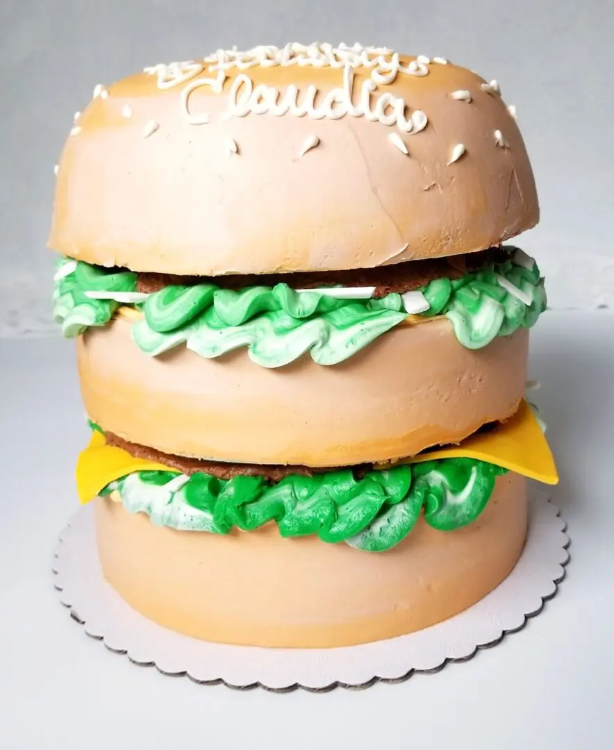 Burger shape 3D decorated Cakes